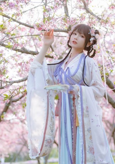 国产美女精品aⅴ在线播放_国产剧神马影院手机在线